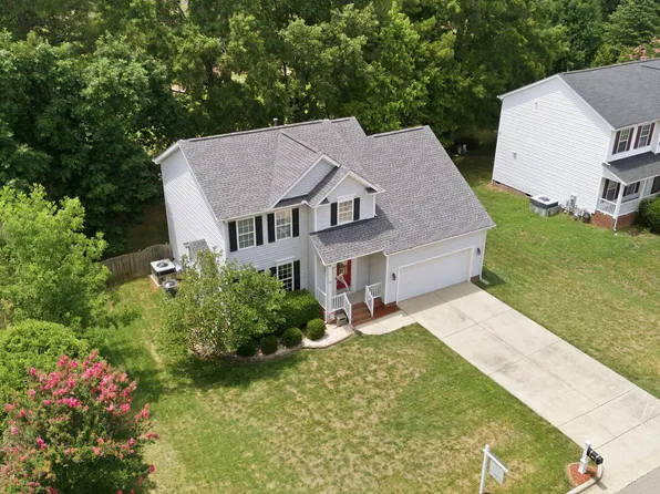 107 Gratiot Dr, Morrisville, NC 27560