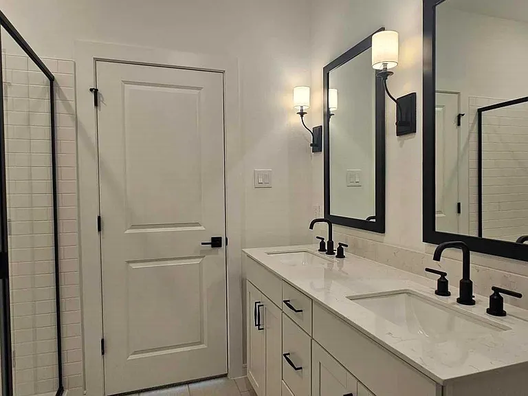 8423 Bay Ridge Cir — Photo 19