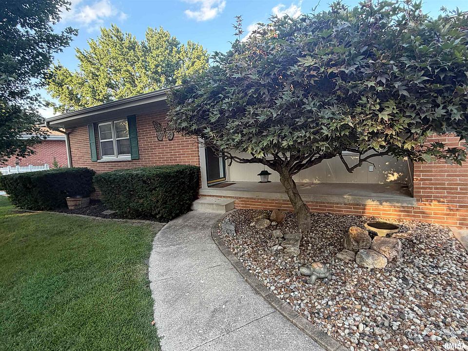 1st image of 24 Longbow Ln