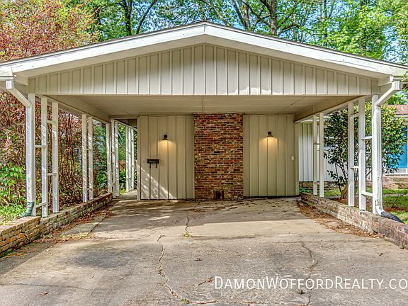 3rd image of 1827 Parkridge Dr