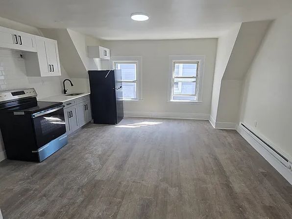 250 Amherst St #5D