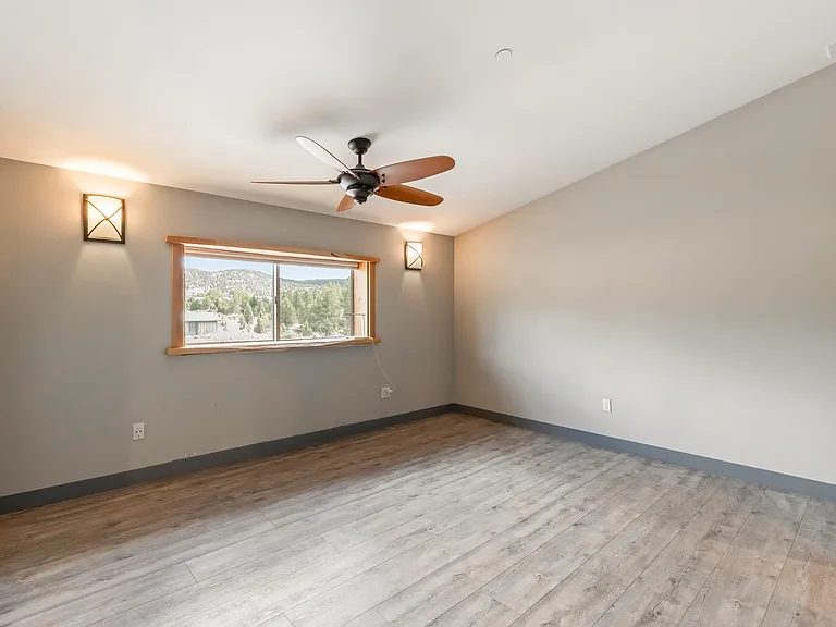 10242 SE Sundown Ln — Photo 12