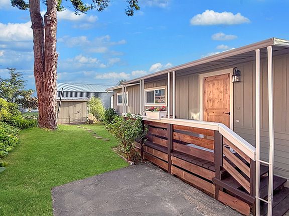 2nd image of 16427 Vista Hills Dr Space 17