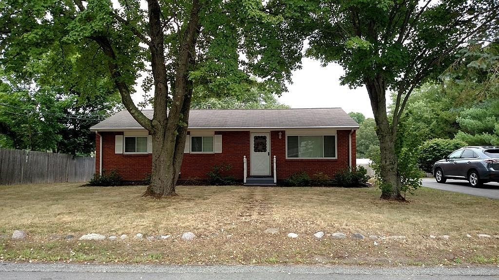 351 Mendon Rd, North Attleboro, MA 02760 Zillow