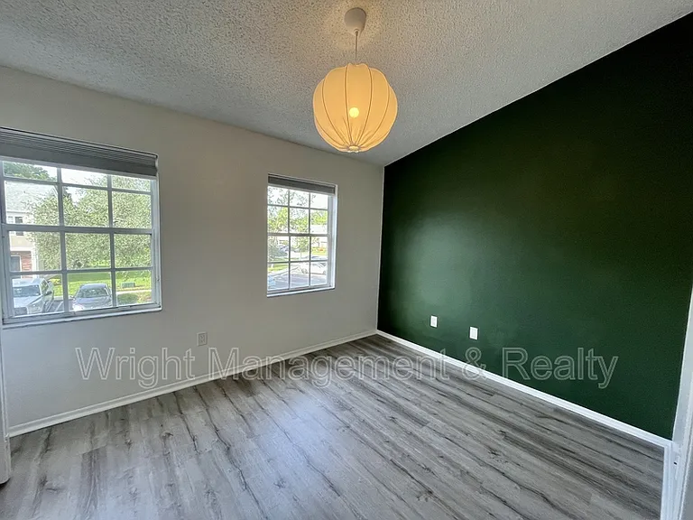 12326 Berkeley Square Dr — Photo 17