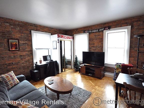 2nd image of 14 E Beck St APT B