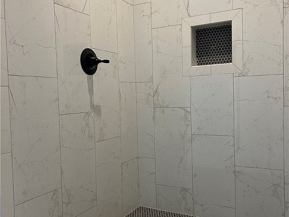 4th image of 13918 Margaret Way