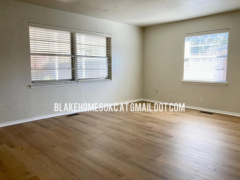 2715 Tottingham Rd — Photo 7