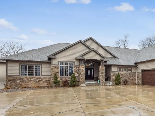 23812 98th St NW, Elk River, MN 55330