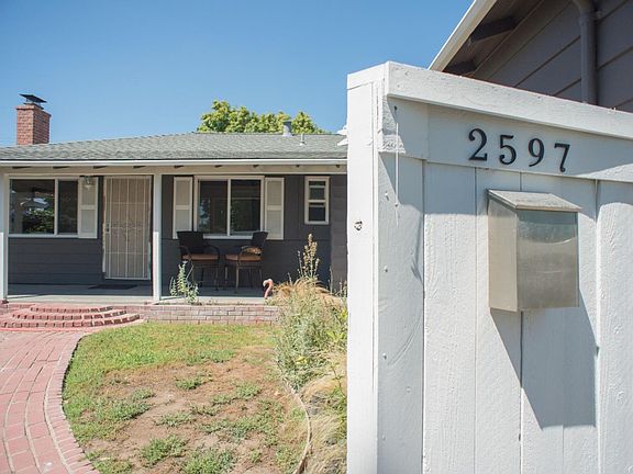 2nd image of 2597 Leigh Ave