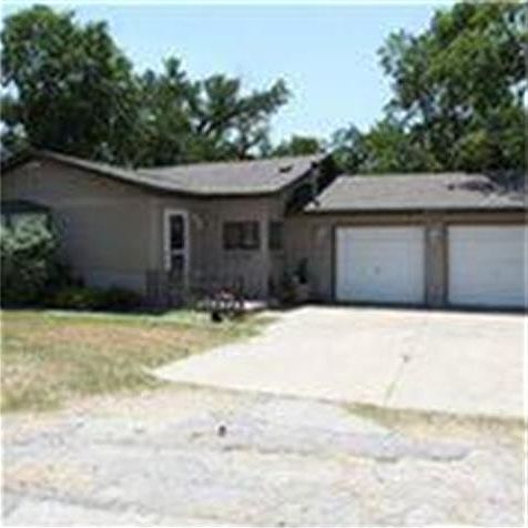 1st image of 4137 Lakewood Dr