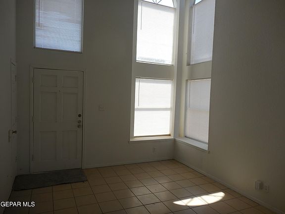 3rd image of 5804 River Hollow Ct