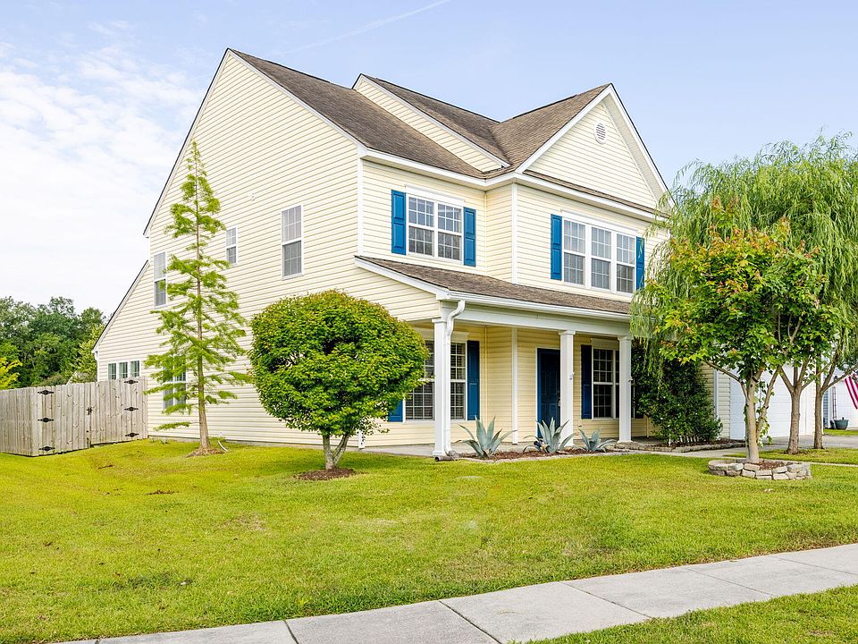 1st image of 609 Parkwood Dr