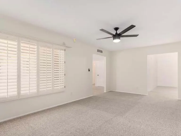 1227 E Campus Dr — Photo 23