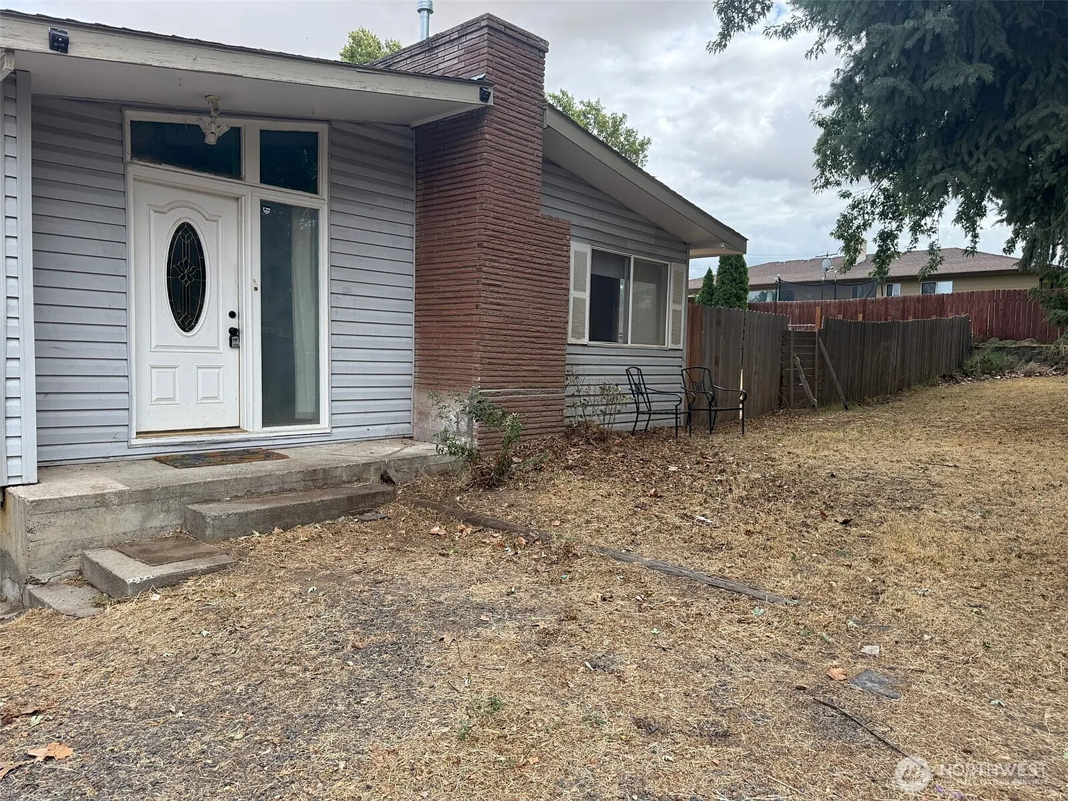 1209 Davis Street photo 1