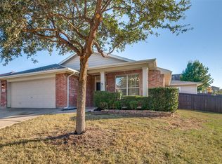 3600 Black Ranch Ct, Fort Worth, TX 76115
