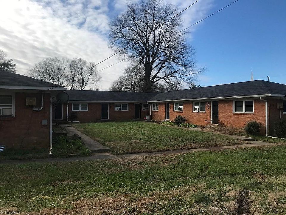 1st image of 815 Dana Pl