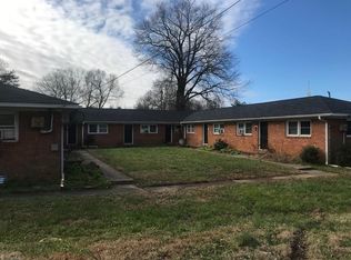 815 Dana Pl, Greensboro, NC 27406