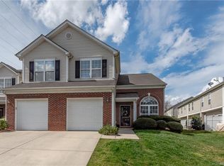 8520 Carolina Lily Ln, Charlotte, NC 28262
