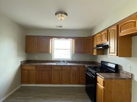 244 Nye Ave