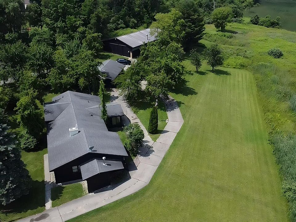 1st image of 3345 Beach Rd