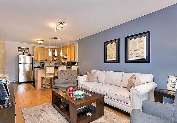 3rd image of 2333 35th St #2