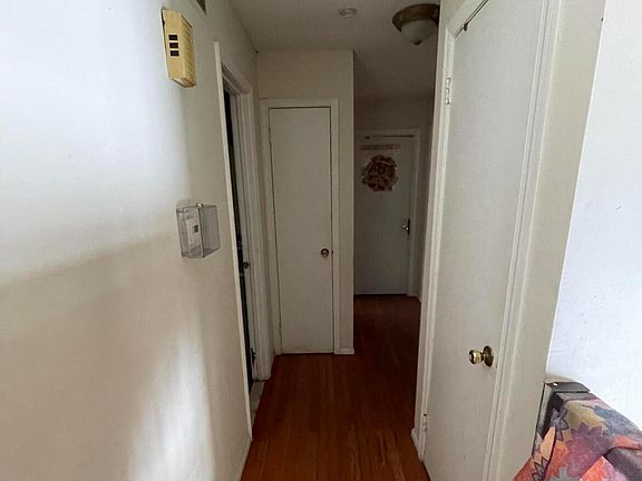 5th image of 1261 Medina Road