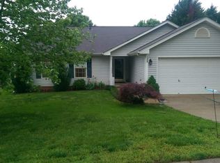 1959 8th St SE, Hickory, NC 28602