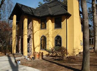 2053 Northside Dr NW, Atlanta, GA 30305