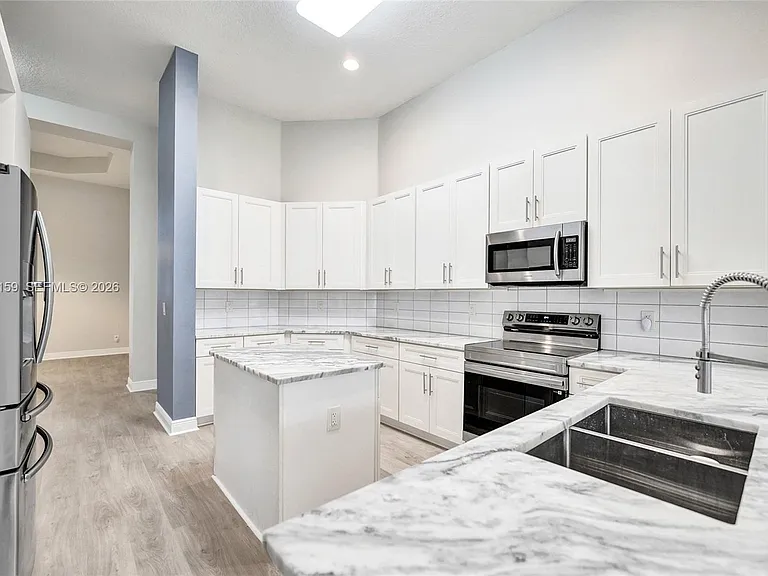 6334 SW 192nd Ave — Photo 14