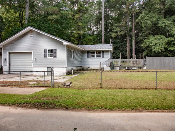 1818 Susan Dr NW, Dalton, GA 30720