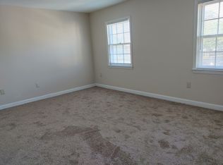 20 Towne Square Dr, Newport News, VA 23607