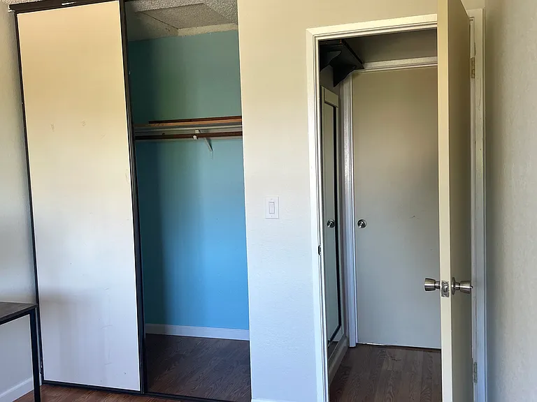 726 Newport Way — Photo 7