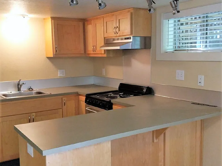 434 E 13th Ave #2 — Photo 4