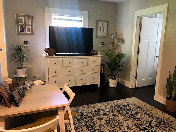 4th image of 2824 Pillsbury Ave S #4