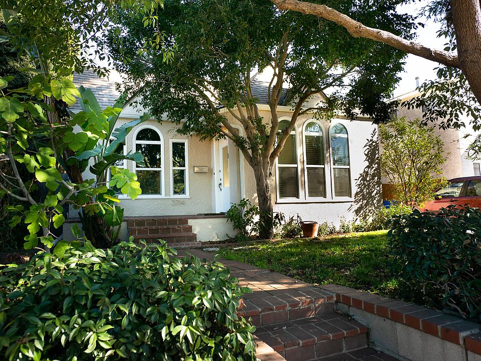 1st image of 3714 Barry Ave