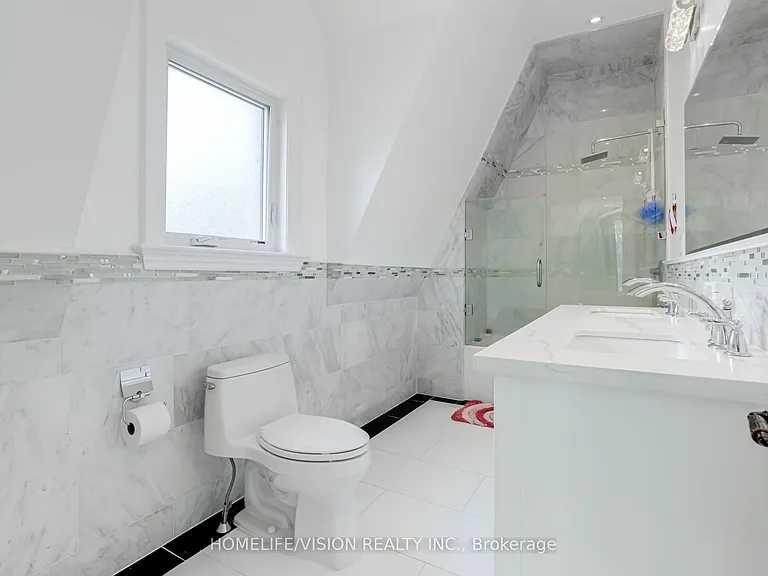 28 Moore Park Ave — Photo 47