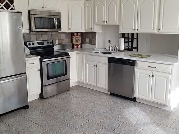 2nd image of 532 McCall Ave