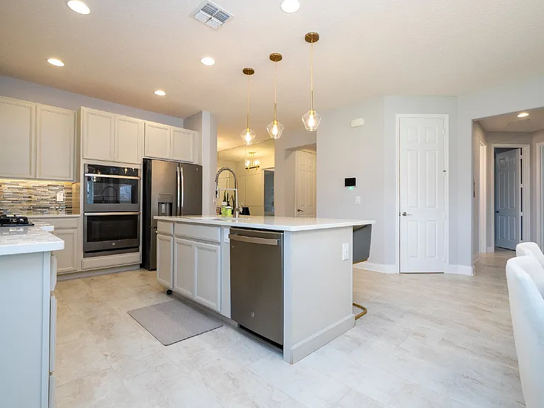 16827 Sanctuary Dr — Photo 33