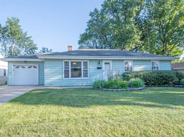 1336 Riverlane Dr, Bradley, IL 60915