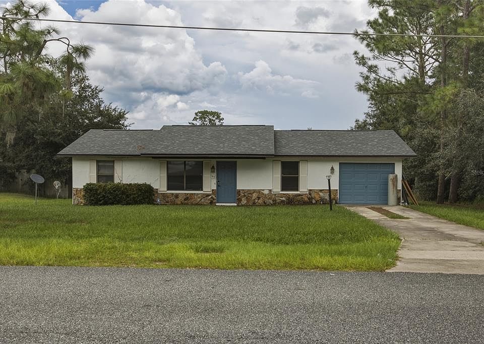 1st image of 65 Pine Trce