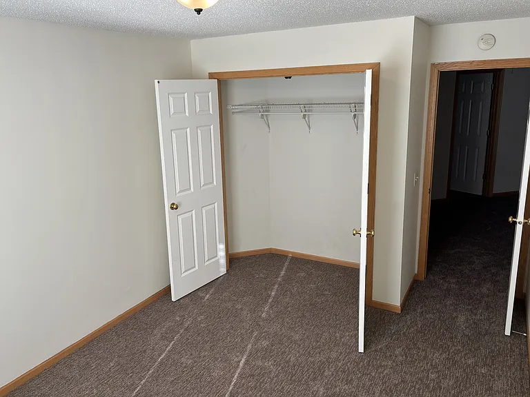 Bedroom 2 (Upper LVL)