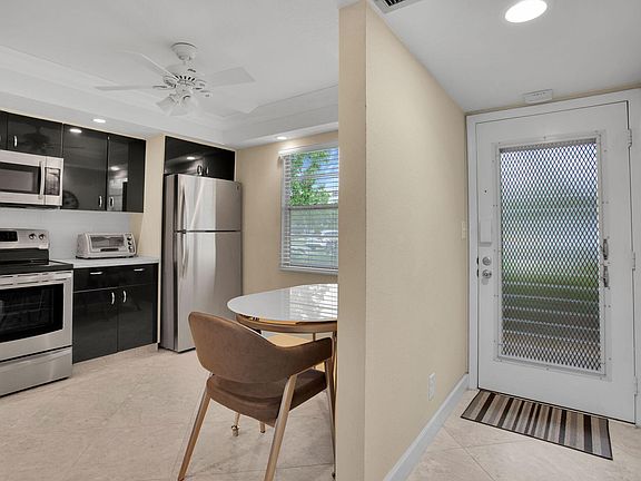 5th image of 3303 Aruba Way #N1
