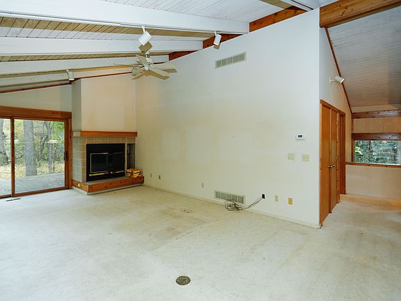 4th image of 6946 Willson Dr