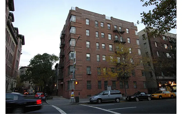 Sold by Douglas Elliman | media 25