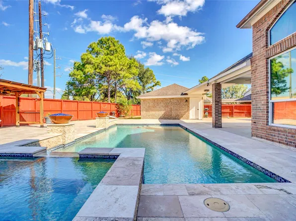 3002 Decker Field Ln, Pearland, TX 77584