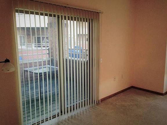 3rd image of 301 Harbour Town Dr APT 217
