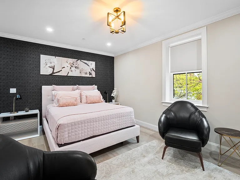140 Middlesex St #3 — Photo 13