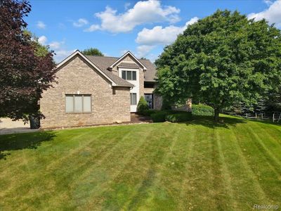 4685 Indianwood Ct, Clarkston, MI, 48348