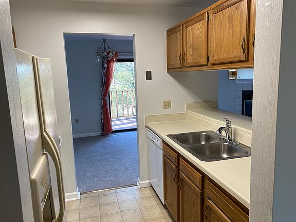 4th image of 3355 Forest Ct